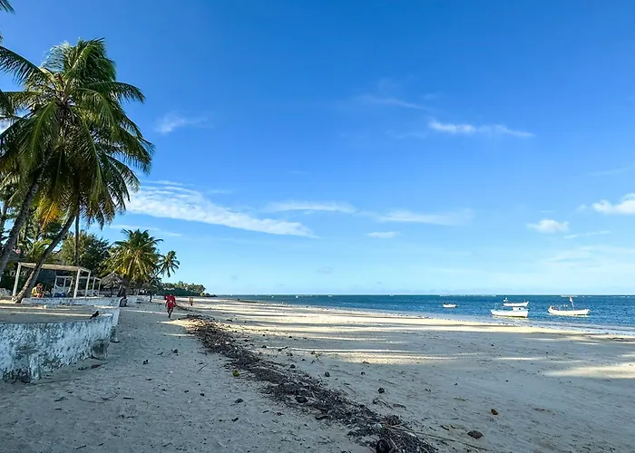 Kaleb'S Beachfront Serviced Studio Apartments