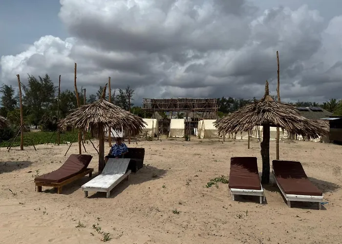 Babalao Beach Resort, Backpackers & Tent